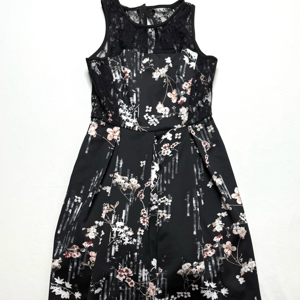 White House Black Market Floral Lace Sleeveless Fit & Flare Dress Sz 4 NWT - Picture 9 of 10